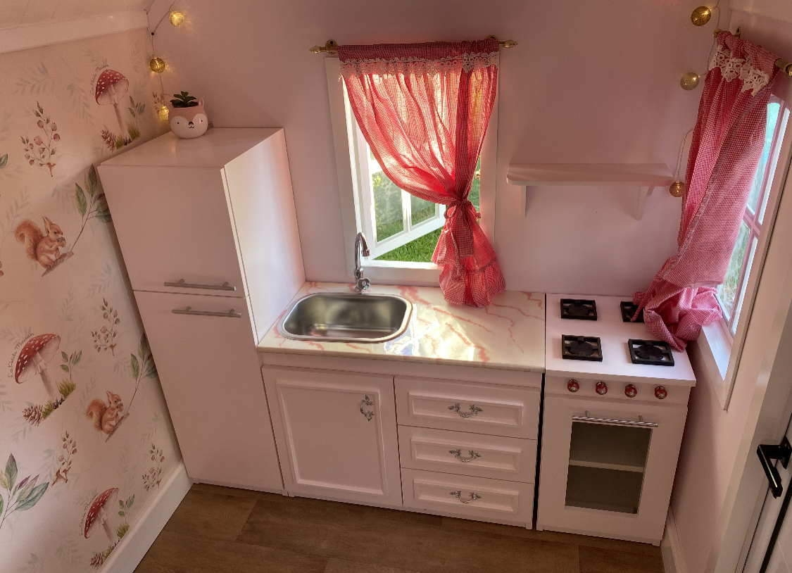 0237C1B2-7207-4437-94CE-19155BBBA68B